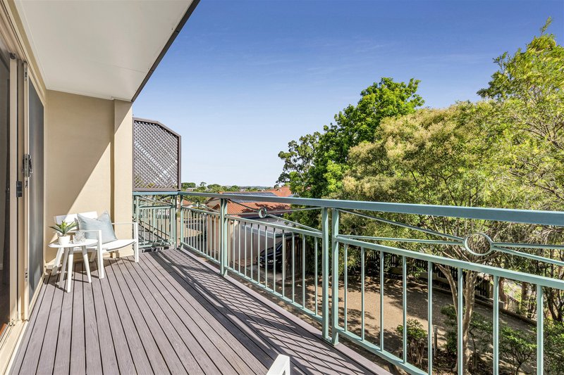 Photo - 3/70 Crest Street, Mount Gravatt East QLD 4122 - Image 6