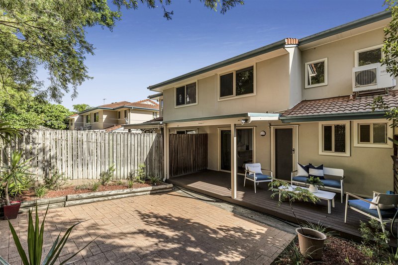 Photo - 3/70 Crest Street, Mount Gravatt East QLD 4122 - Image 12