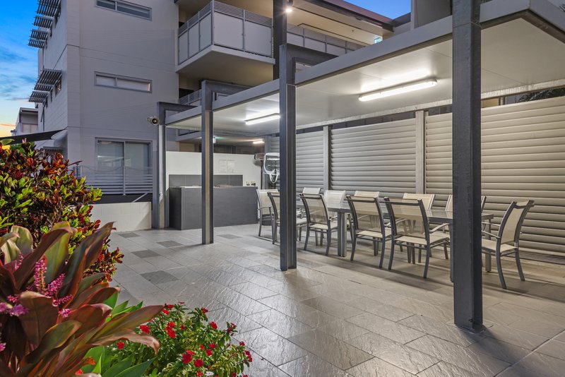 Photo - 3/70 Love Street, Bulimba QLD 4171 - Image 15