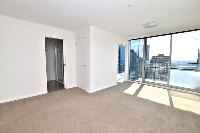 Photo - 3702/241 City Road, Southbank VIC 3006 - Image 2