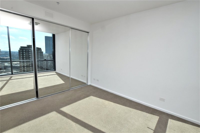 Photo - 3702/241 City Road, Southbank VIC 3006 - Image 5