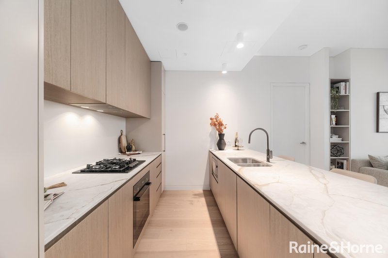 Photo - 3702/8 Walker Street, Rhodes NSW 2138 - Image 4