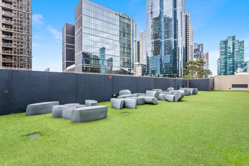 Photo - 3703/7 Riverside Quay, Southbank VIC 3006 - Image 13