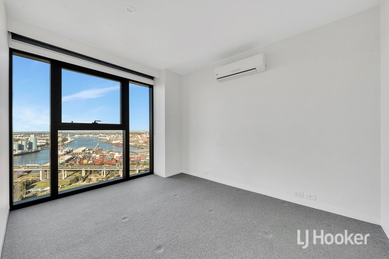 Photo - 3703/8 Pearl River Road, Docklands VIC 3008 - Image 6