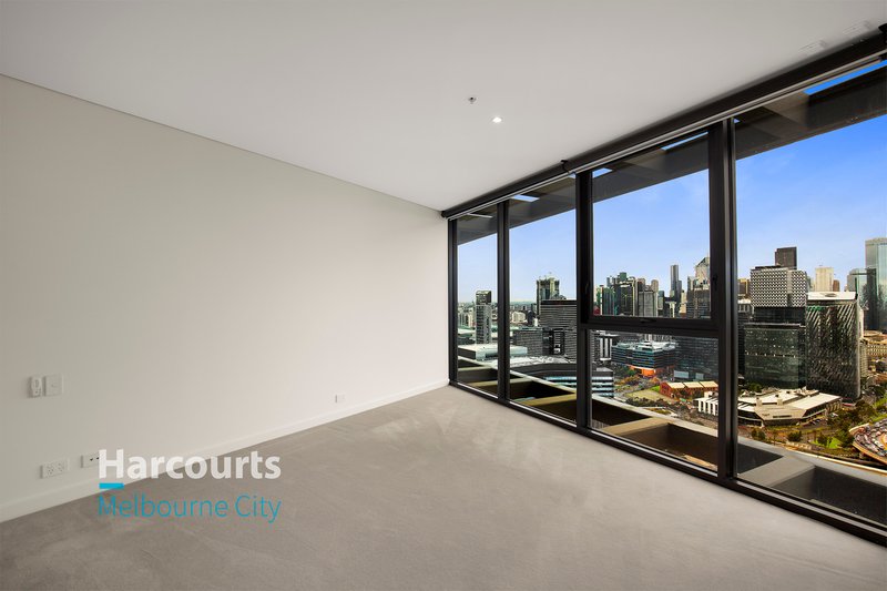 Photo - 3703/90 Lorimer Street, Docklands VIC 3008 - Image 7