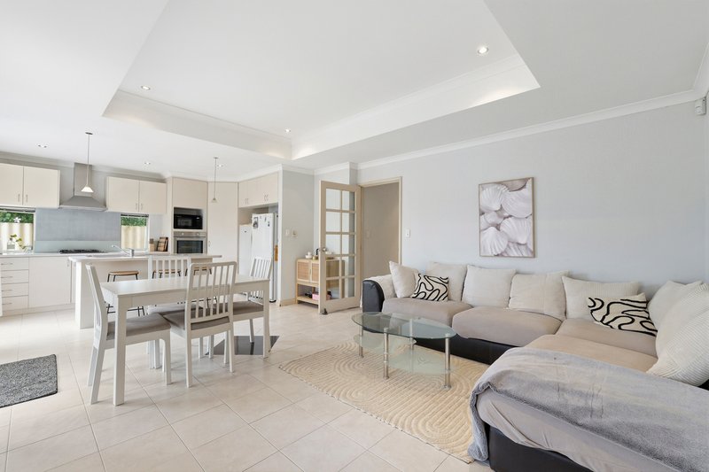 Photo - 371 Knutsford Avenue, Kewdale WA 6105 - Image 2