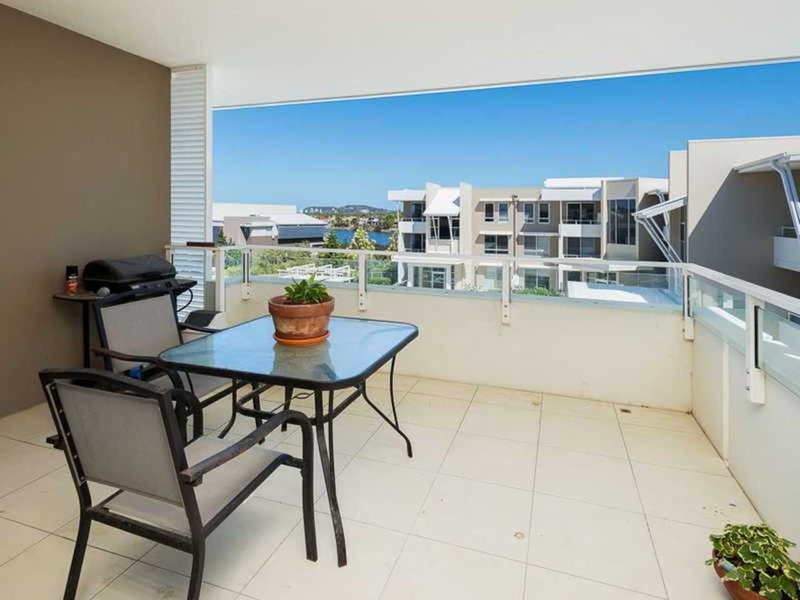 37/1 Lakefront Cres , Varsity Lakes QLD 4227