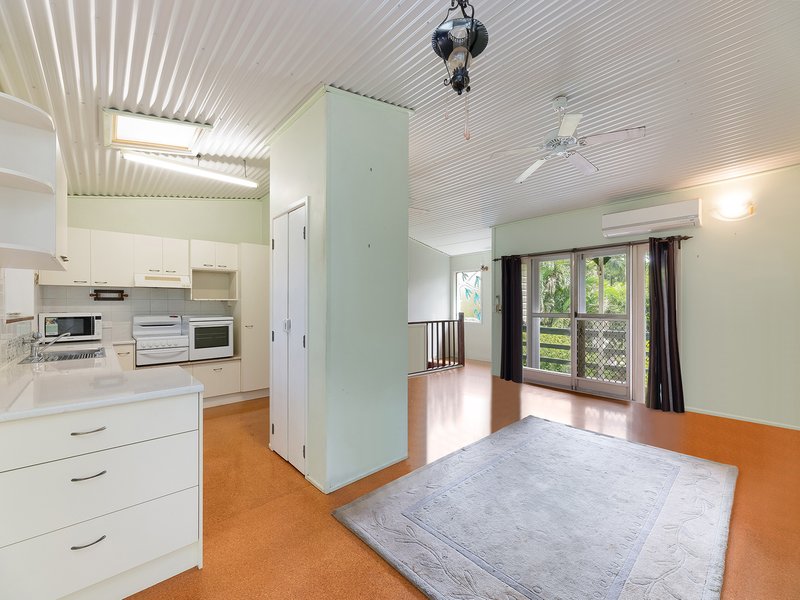 Photo - 371 Main Road, Kuluin QLD 4558 - Image 4