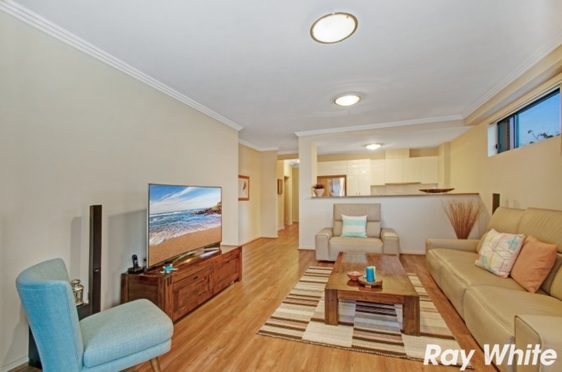 Photo - 37/1 Russell Street, Baulkham Hills NSW 2153 - Image 11