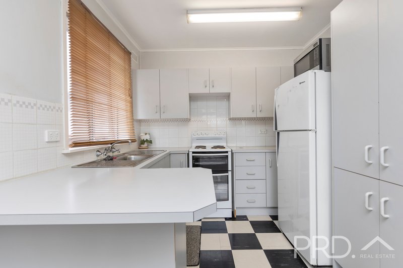 Photo - 3/71 Simpson Street, Tumut NSW 2720 - Image 3