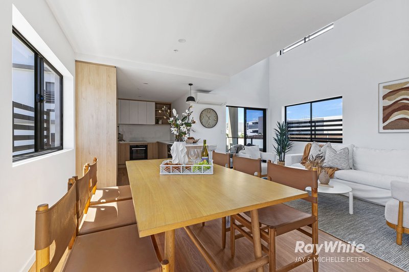 Photo - 37/10 Rock Street, Scarborough QLD 4020 - Image 10