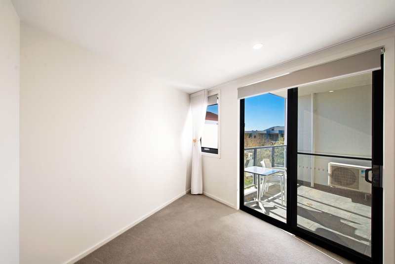 Photo - 37/109 Canberra Avenue, Griffith ACT 2603 - Image 6