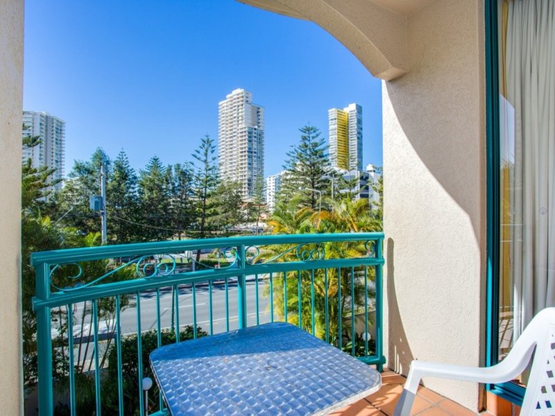 Photo - 37/112 Surf Parade, Broadbeach QLD 4218 - Image 15