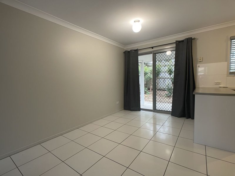 Photo - 37/113 Castle Hill Drive, Murrumba Downs QLD 4503 - Image 3