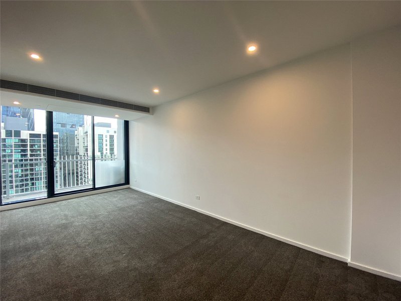 Photo - 3711/560 Lonsdale Street, Melbourne VIC 3000 - Image 3