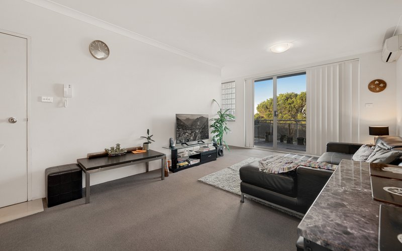 Photo - 37/128 Woodville Road, Merrylands NSW 2160 - Image 4