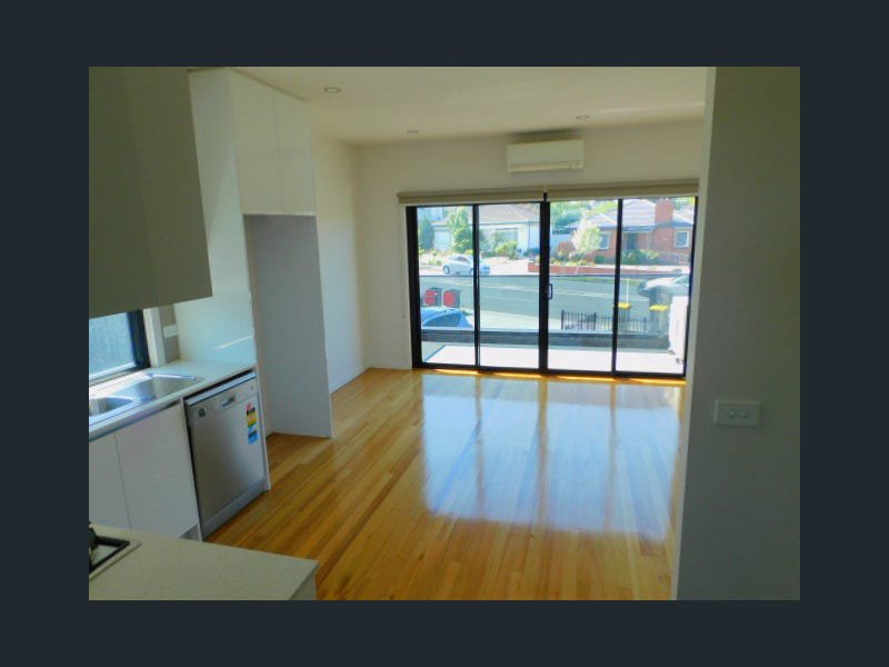 Photo - 3/715 Pascoe Vale Road, Glenroy VIC 3046 - Image 5