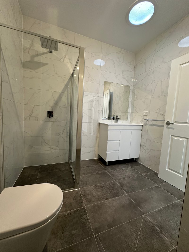 Photo - 371c Thirlmere Way, Thirlmere NSW 2572 - Image 4