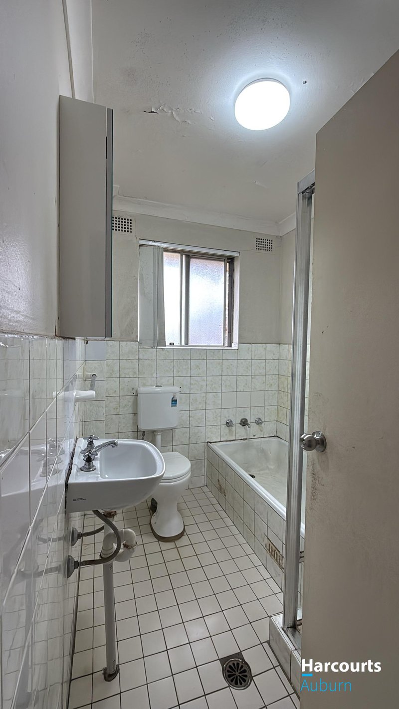 Photo - 3/72 Dartbrook Road, Auburn NSW 2144 - Image 4