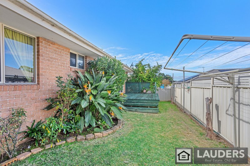 Photo - 3/72 Old Bar Road, Old Bar NSW 2430 - Image 12