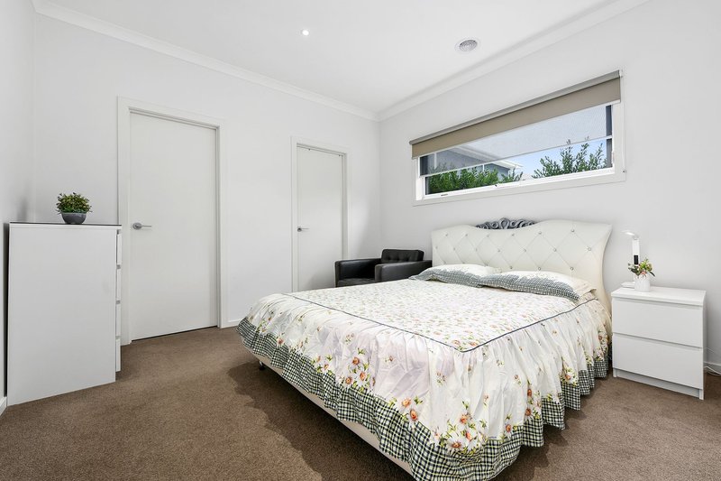 Photo - 3/72 Stanley Road, Keysborough VIC 3173 - Image 6