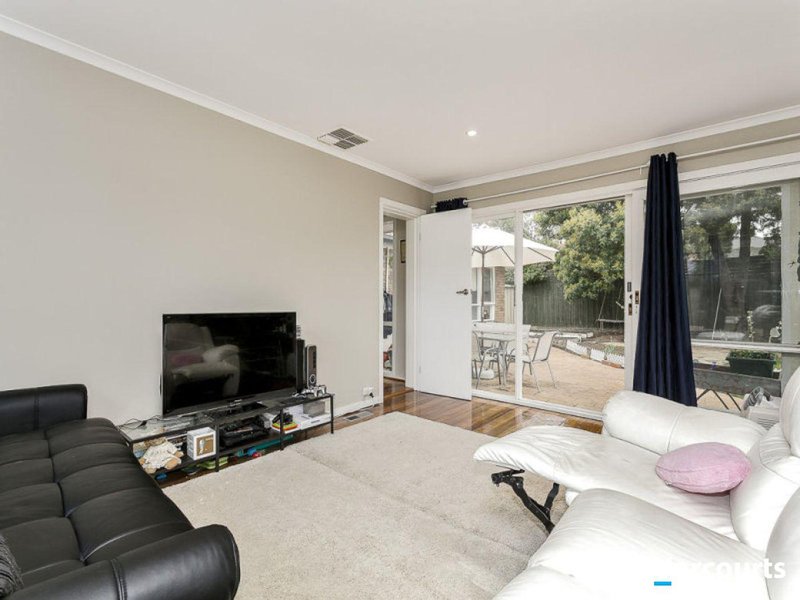 Photo - 372 Thompsons Road, Templestowe Lower VIC 3107 - Image 5