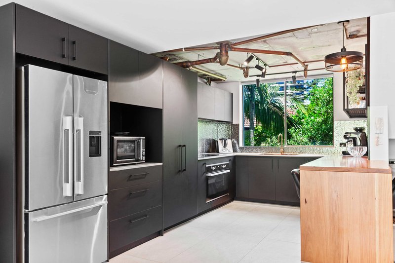 Photo - 37/24 Hamilton Avenue, Surfers Paradise QLD 4217 - Image 1