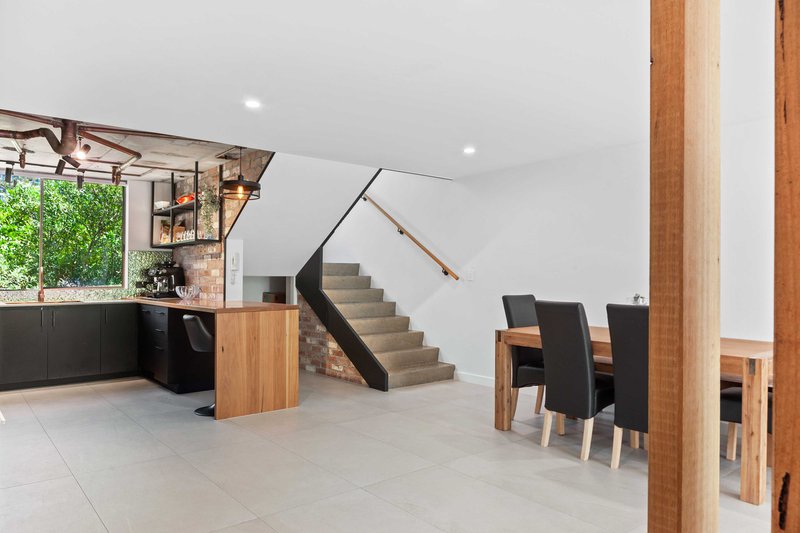 Photo - 37/24 Hamilton Avenue, Surfers Paradise QLD 4217 - Image 6