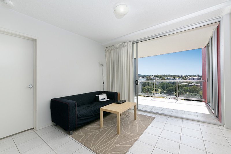 Photo - 37/27 Station Road, Indooroopilly QLD 4068 - Image 4