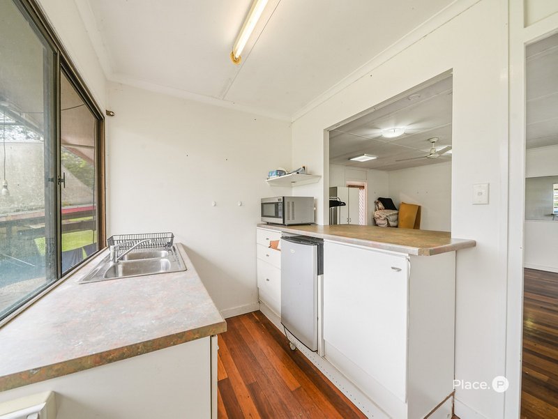 Photo - 373 Beachmere Road, Beachmere QLD 4510 - Image 16