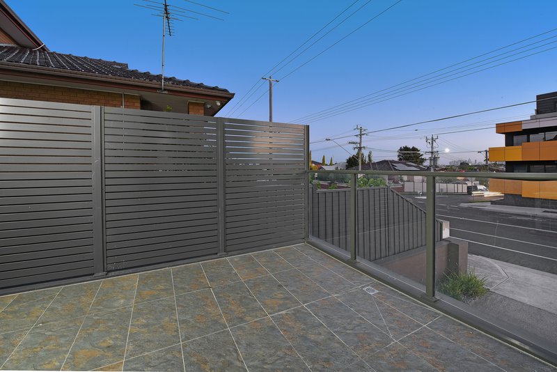 Photo - 373 Moreland Road, Coburg VIC 3058 - Image 9