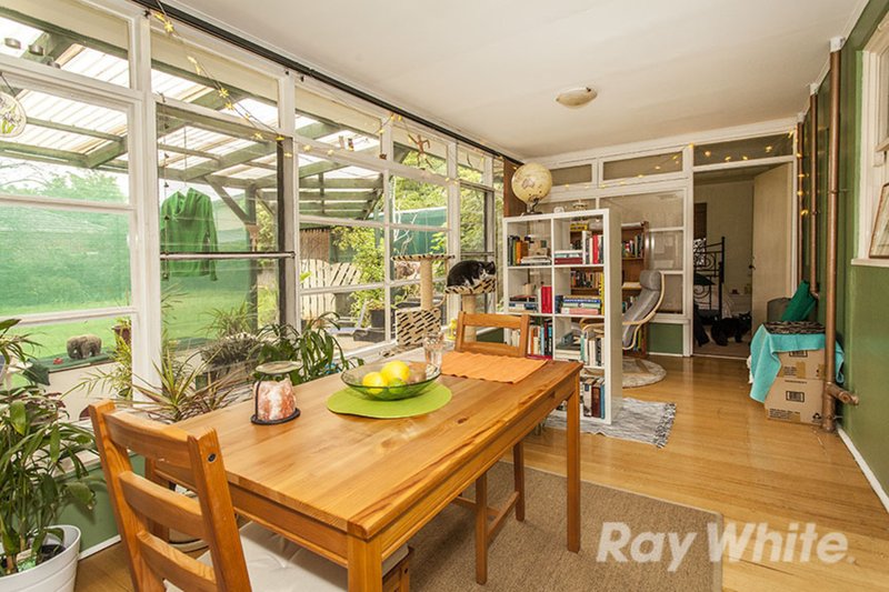 Photo - 373 Waverley Road, Mount Waverley VIC 3149 - Image 4