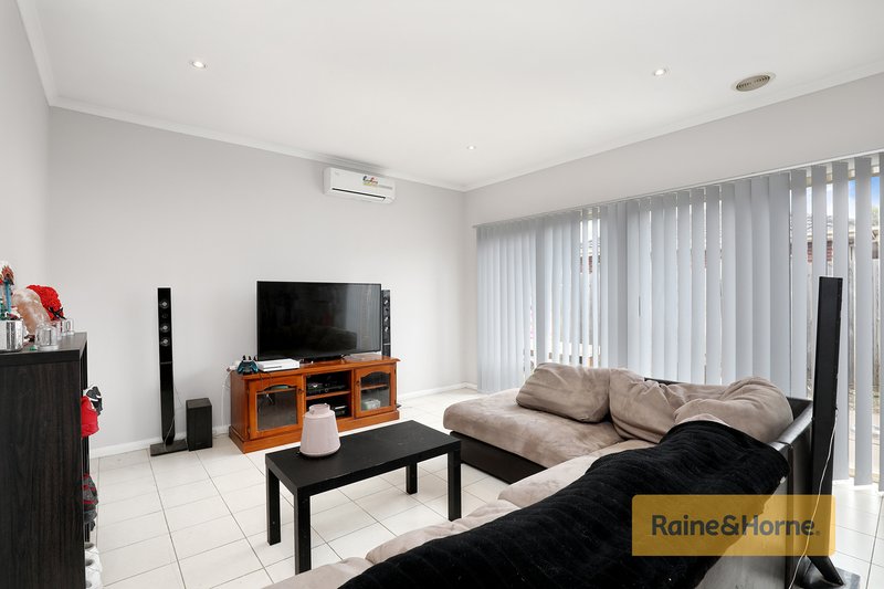 Photo - 37/35-47 Tullidge Street, Melton VIC 3337 - Image 3