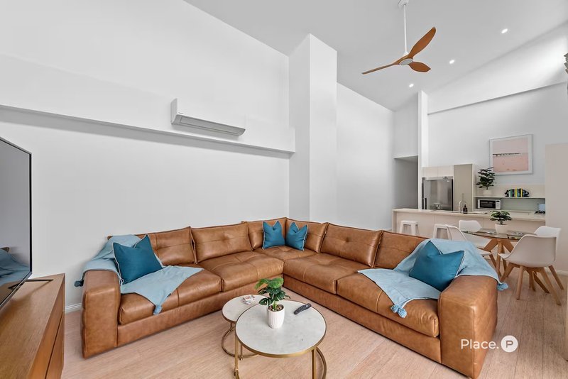 Photo - 37/38 Robertson Street, Fortitude Valley QLD 4006 - Image 3