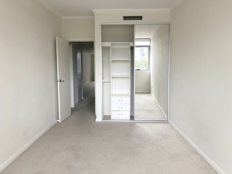 Photo - 37/38 Shoreline Drive, Rhodes NSW 2138 - Image 7