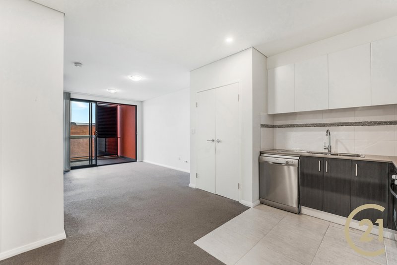 Photo - 37/4-6 Castlereagh Street, Liverpool NSW 2170 - Image 3