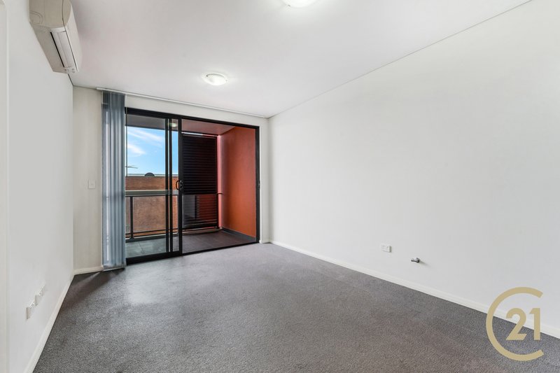 Photo - 37/4-6 Castlereagh Street, Liverpool NSW 2170 - Image 5