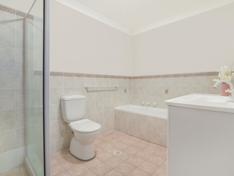 Photo - 3/74-78 Gipps Street, Wollongong NSW 2500 - Image 8