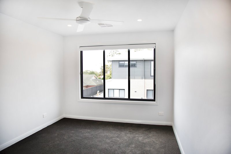 Photo - 3/74 Dudley Road, Charlestown NSW 2290 - Image 4