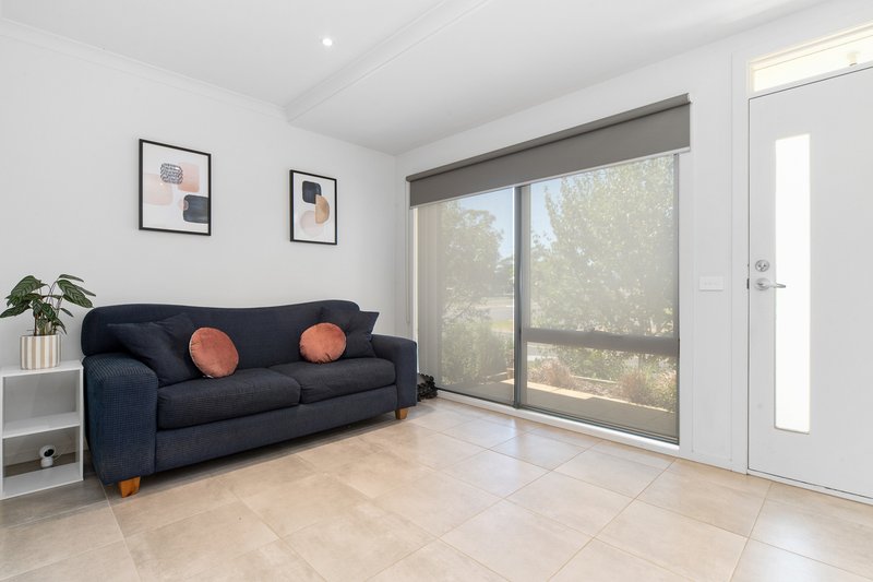 Photo - 3/74 Hall Road, Carrum Downs VIC 3201 - Image 7