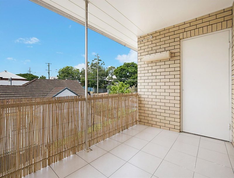 Photo - 3/74 Henry Street, Greenslopes QLD 4120 - Image 10