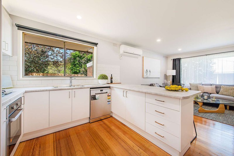 Photo - 3/74 Marshall Avenue, Clayton VIC 3168 - Image 4