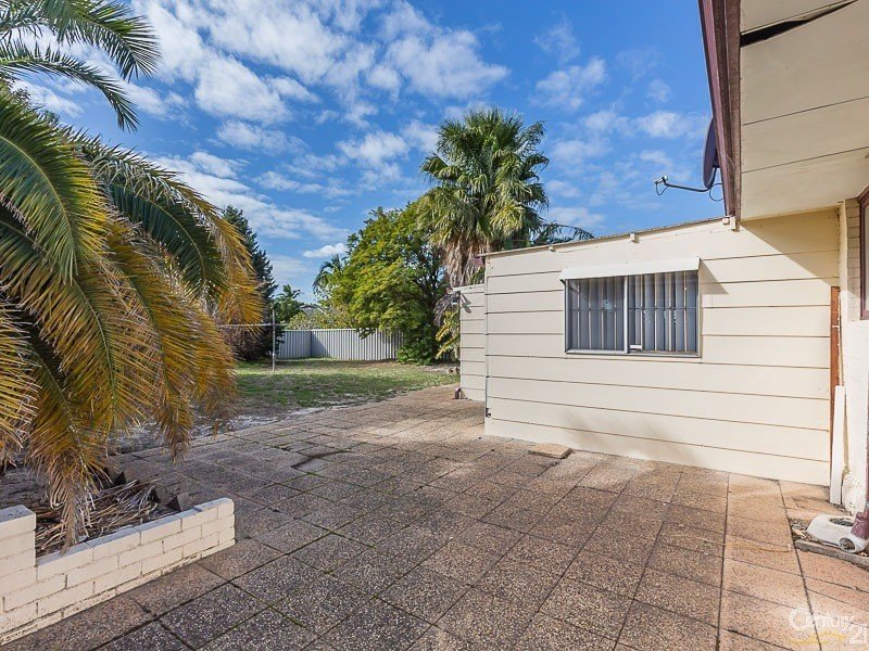 Photo - 374 Spencer Road, Thornlie WA 6108 - Image 18