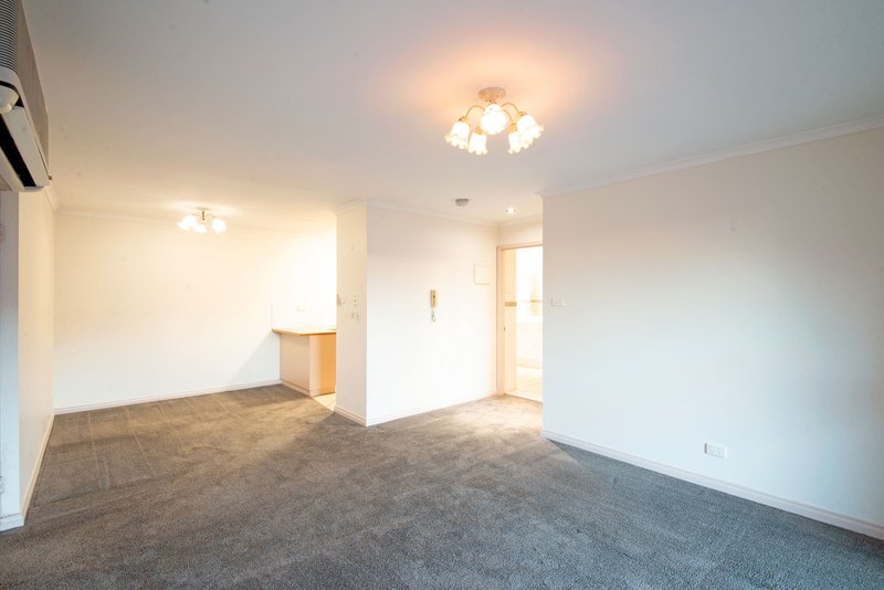 Photo - 37/40 Torrens Street, Braddon ACT 2612 - Image 1
