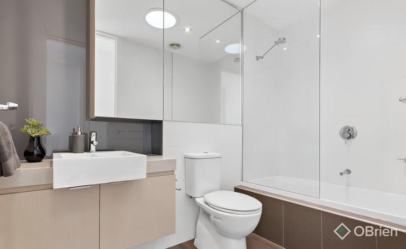 Photo - 37/44 Eucalyptus Drive, Maidstone VIC 3012 - Image 6