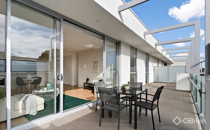 Photo - 37/44 Eucalyptus Drive, Maidstone VIC 3012 - Image 7