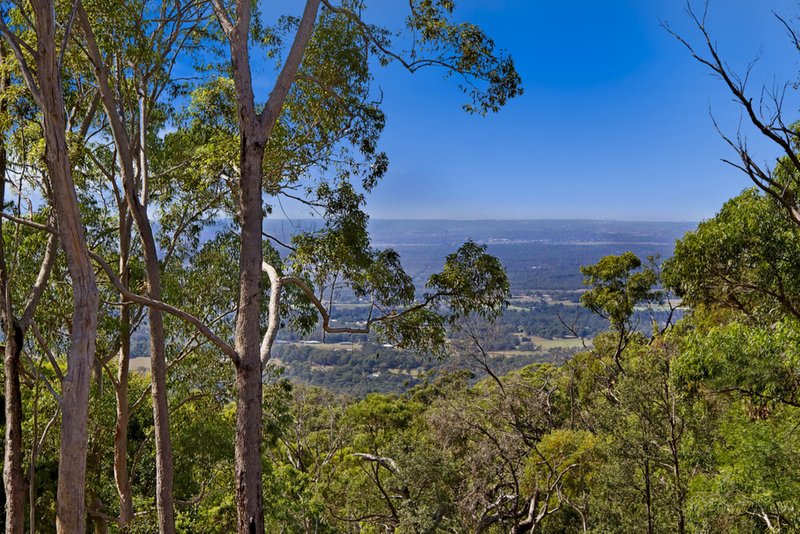 375 Lieutenant Bowen Drive, Bowen Mountain NSW 2753