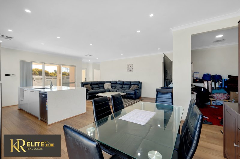 Photo - 375 Skeet Road, Piara Waters WA 6112 - Image 4