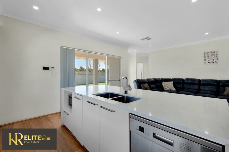 Photo - 375 Skeet Road, Piara Waters WA 6112 - Image 10
