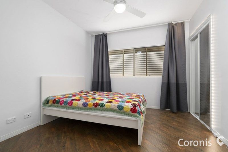 Photo - 3/76-78 John Street, Redcliffe QLD 4020 - Image 6